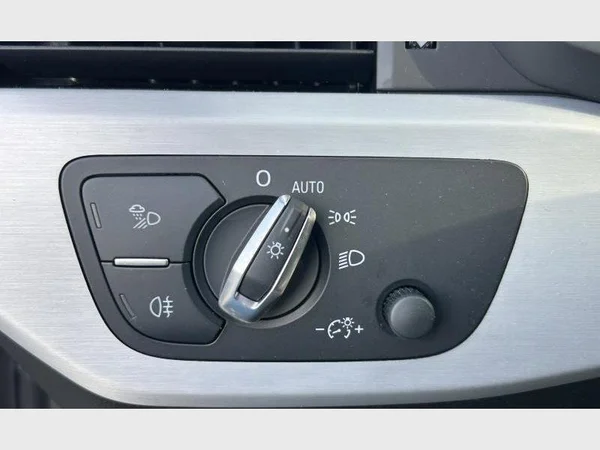 Audi A4 (2023) — foto 31 van 40