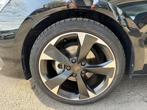 CUPRA Leon ST (2024) — foto 10 van 18