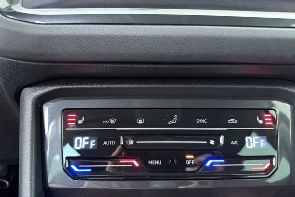 Volkswagen Tiguan (2021) — foto 9 van 17