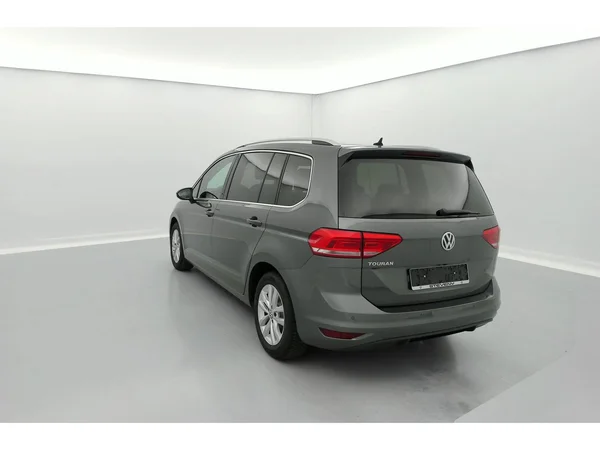 VOLKSWAGEN Touran (2019) — foto 32 van 36
