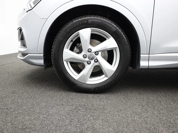AUDI Q3 (2019) — foto 4 van 19