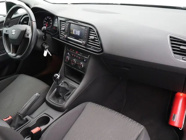 SEAT Leon (2017) — foto 21 van 27