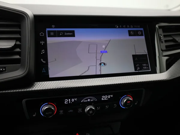 AUDI A1 Sportback (2023) — foto 2 van 20
