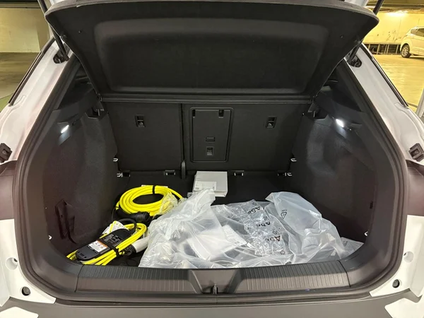 VOLKSWAGEN ID.4 (2026) — foto 3 van 14