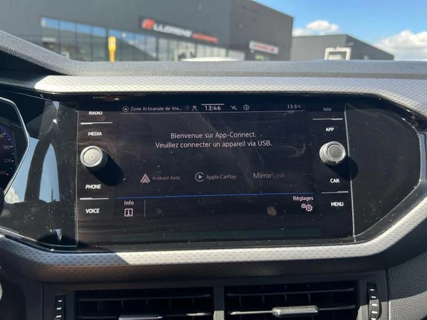 VOLKSWAGEN T-Cross (2022) — foto 9 van 31