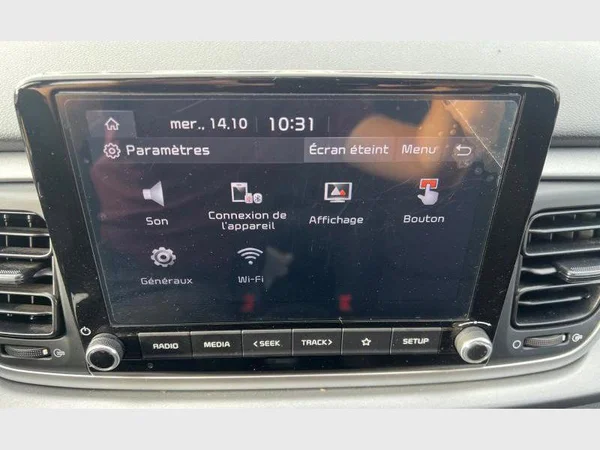 Kia RIO (2022) — foto 14 van 25