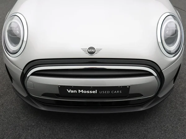 MINI Cooper (2024) — foto 15 van 23