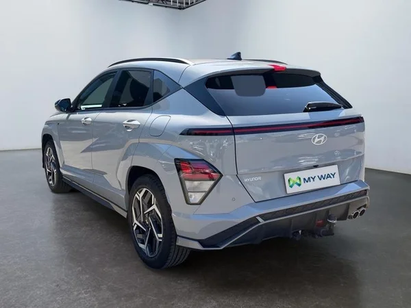 HYUNDAI Kona HEV (2023) — foto 29 van 31