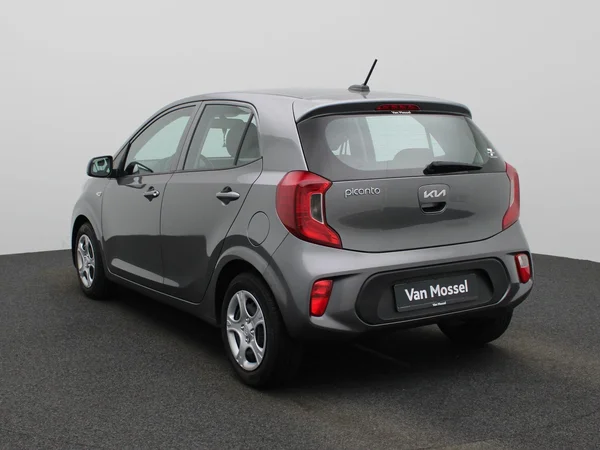 Kia Picanto (2023) — foto 12 van 32