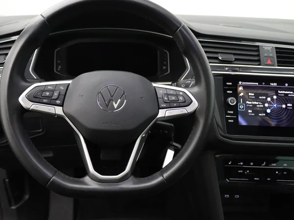 VOLKSWAGEN Tiguan Dsl (2022) — foto 22 van 22