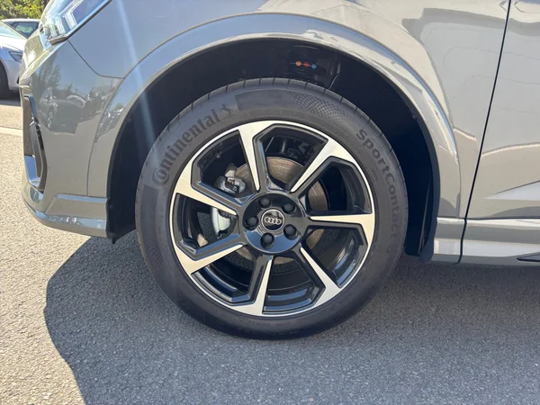 AUDI Q3 Sportback (2025) — foto 13 van 21