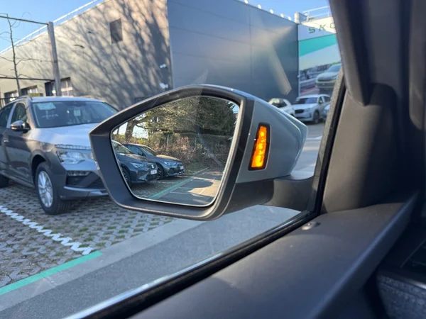 SKODA Octavia Combi (2026) — foto 6 van 17