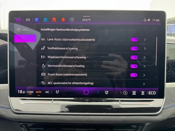 VOLKSWAGEN Passat Variant eHybrid (PHEV) (2026) — foto 3 van 24