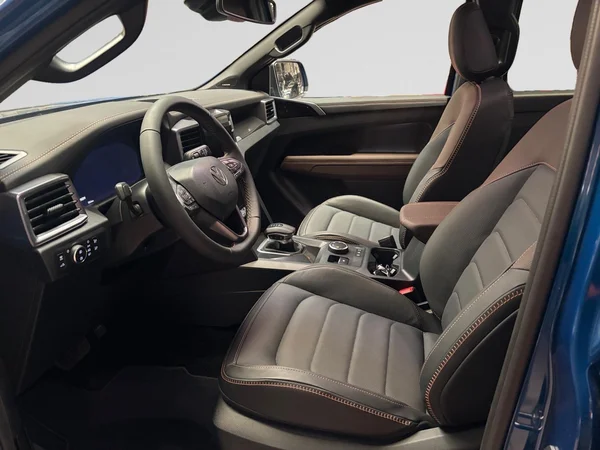 VOLKSWAGEN Amarok Double Cab (2026) — foto 16 van 17