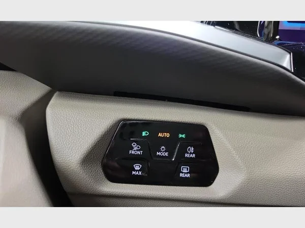 Volkswagen Multivan T7 Long (2025) — foto 27 van 37