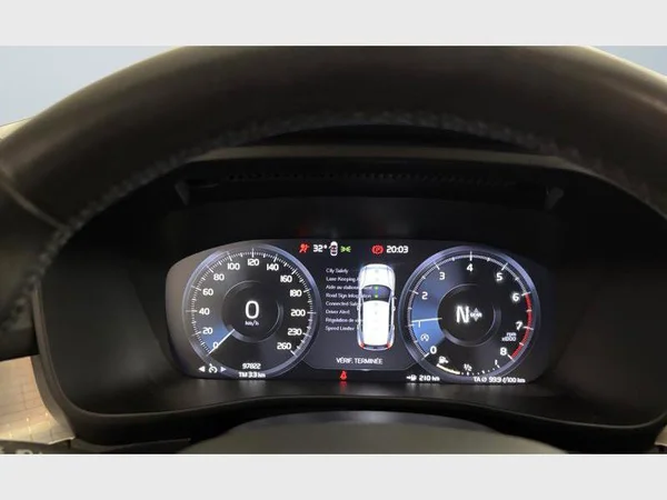 Volvo XC40 (2021) — foto 6 van 15