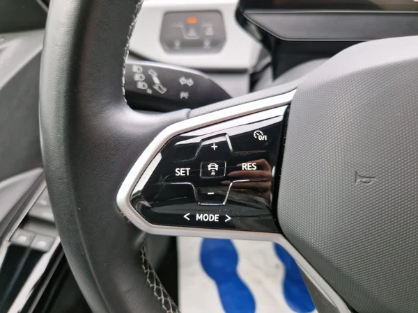 VOLKSWAGEN ID.3 (2023) — foto 6 van 28