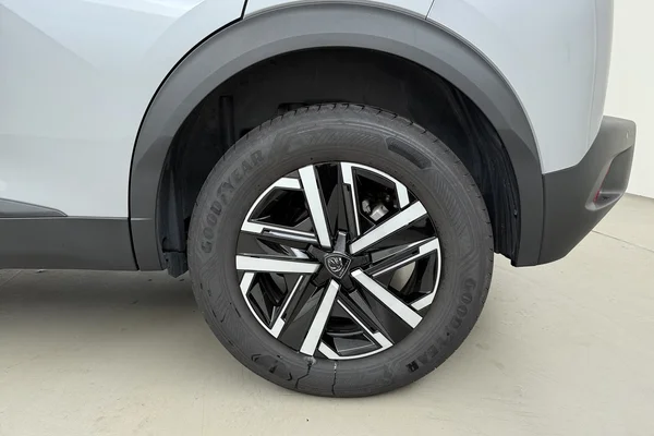 Peugeot 2008 (2025) — foto 15 van 18