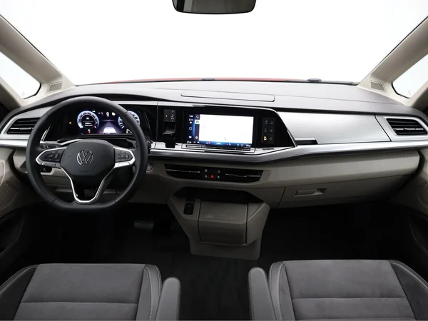 VOLKSWAGEN T7 California (2025) — foto 22 van 23