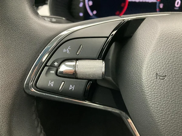 SKODA Kamiq (2023) — foto 36 van 36