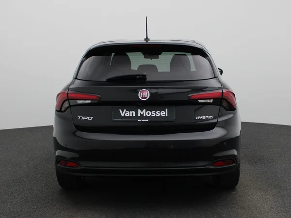 Fiat Tipo (2022) — foto 36 van 40
