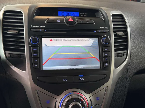 Hyundai ix20 (2017) — foto 2 van 14