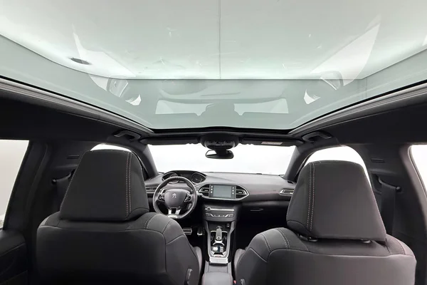 Peugeot 308 (2020) — foto 4 van 29