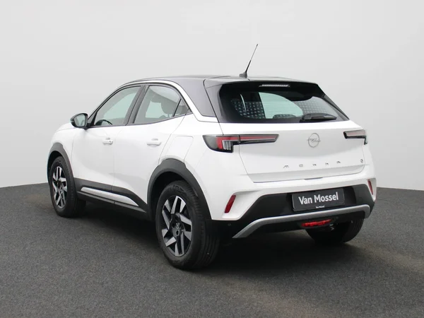 Opel Mokka-e (2023) — foto 12 van 39
