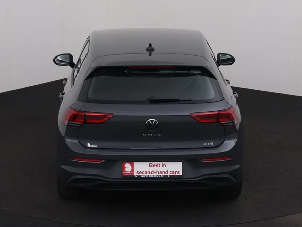 VOLKSWAGEN Golf (2024) — foto 21 van 24