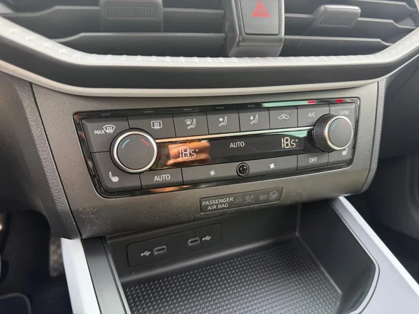 SEAT Arona (2023) — foto 12 van 21