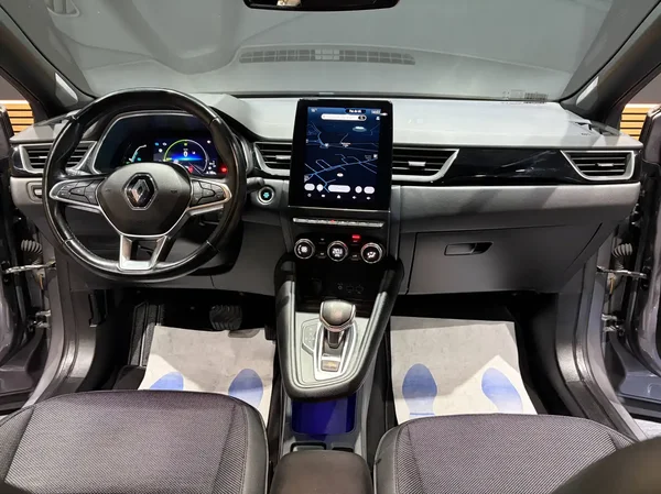 Renault Captur (2022) — foto 3 van 29