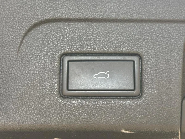 VOLKSWAGEN Touran Dsl (2024) — foto 24 van 34