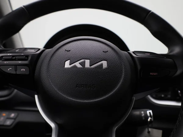 Kia Stonic (2022) — foto 17 van 37