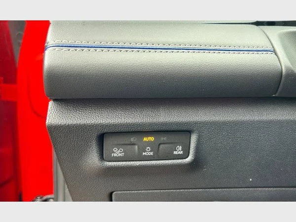 Volkswagen Tiguan (2024) — foto 18 van 29