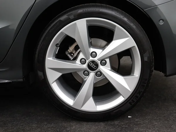 AUDI A3 Sportback (2025) — foto 14 van 18