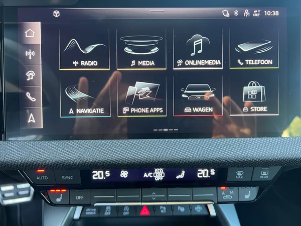 AUDI A3 Allstreet (2025) — foto 5 van 18