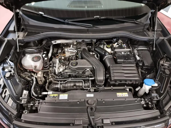 VOLKSWAGEN Tiguan (2025) — foto 15 van 23