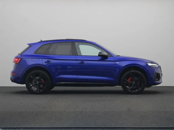 AUDI Q5 PHEV (2023) — foto 24 van 26