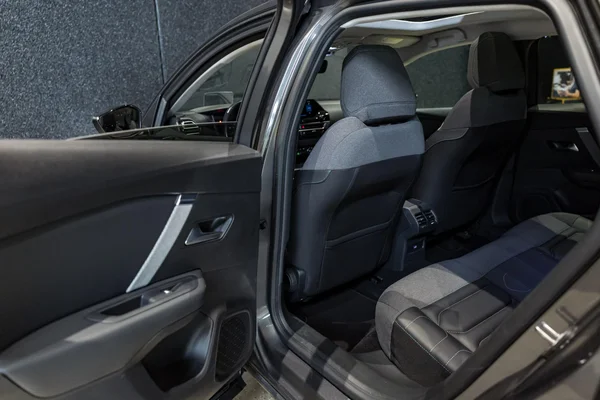 Citroën C4 (2022) — foto 4 van 35