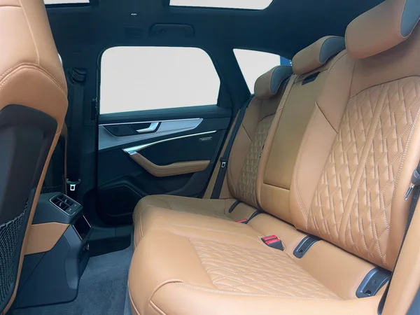 AUDI A6 Avant (2025) — foto 10 van 16