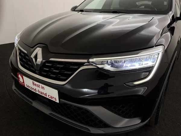 RENAULT Arkana (2022) — foto 21 van 28