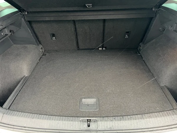 VOLKSWAGEN Tiguan (2020) — foto 6 van 18