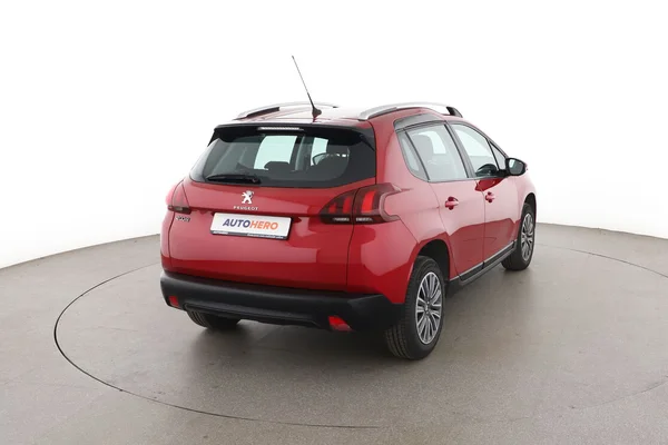 Peugeot 2008 (2008) — foto 12 van 16