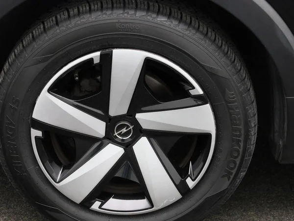 Opel Crossland (2021) — foto 6 van 38