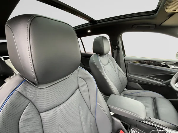 VOLKSWAGEN Tiguan eHybrid (PHEV) (2025) — foto 13 van 24