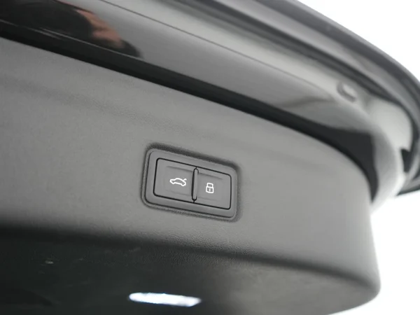 AUDI Q6 e-tron (2026) — foto 13 van 40
