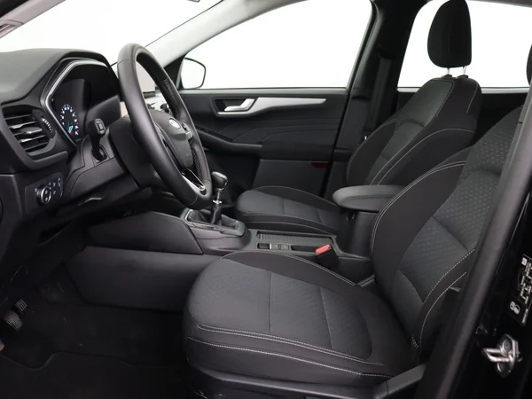 FORD Kuga (2024) — foto 2 van 28