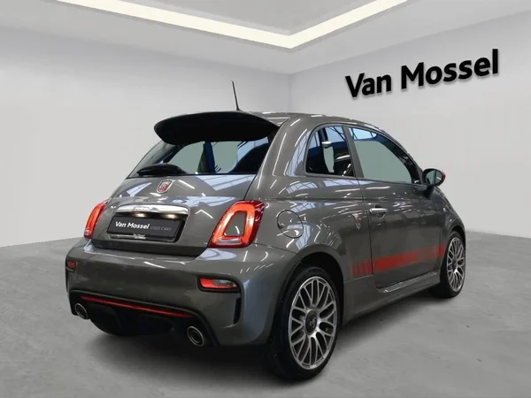Abarth 500 (2021) — foto 13 van 18