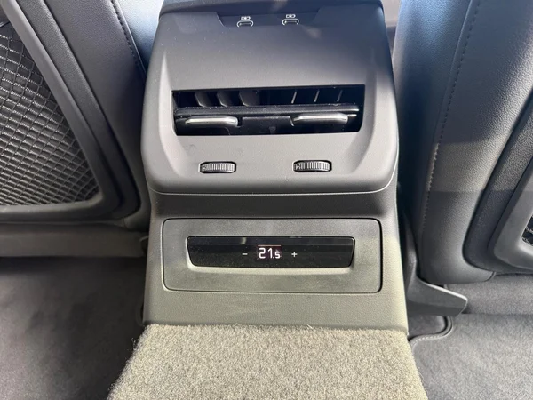AUDI A5 Avant e-hybrid (PHEV) (2026) — foto 13 van 24