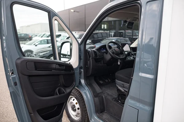 Fiat Ducato (2023) — foto 3 van 22